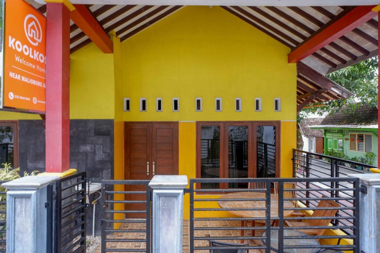 Koolkost Syariah Near Malioboro Area Hostel Yogyakarta Exterior foto