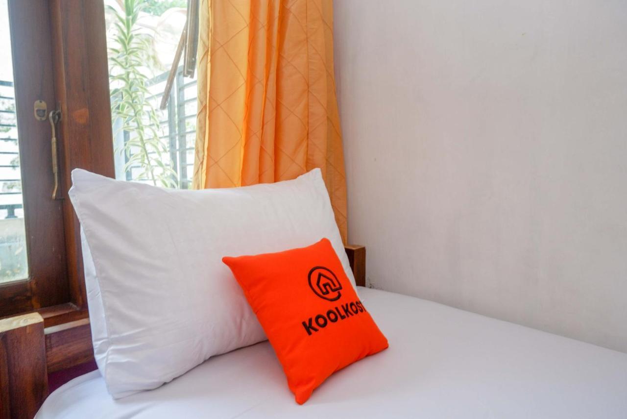 Koolkost Syariah Near Malioboro Area Hostel Yogyakarta Exterior foto
