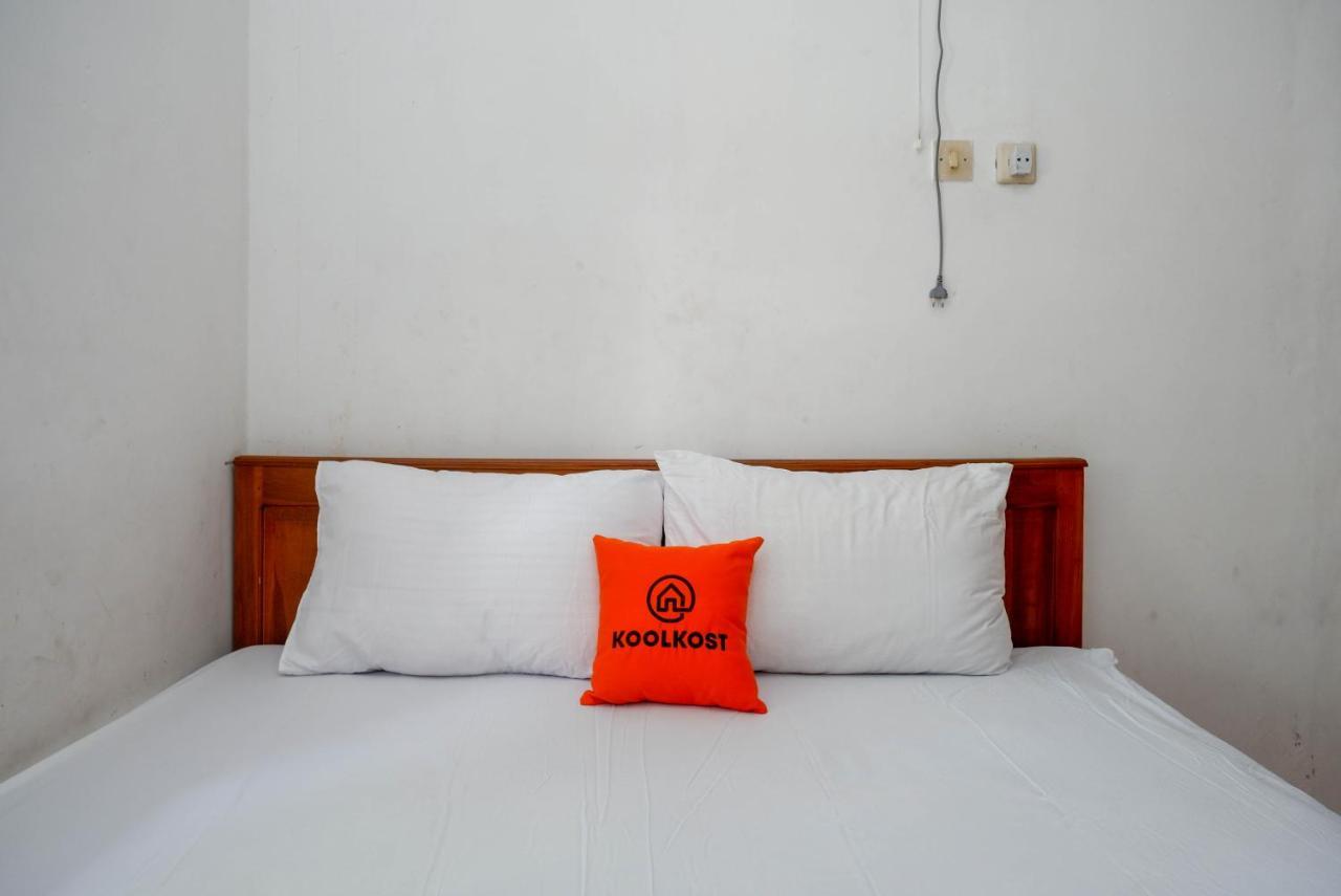 Koolkost Syariah Near Malioboro Area Hostel Yogyakarta Exterior foto