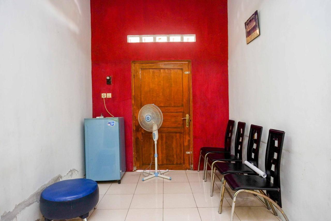 Koolkost Syariah Near Malioboro Area Hostel Yogyakarta Exterior foto